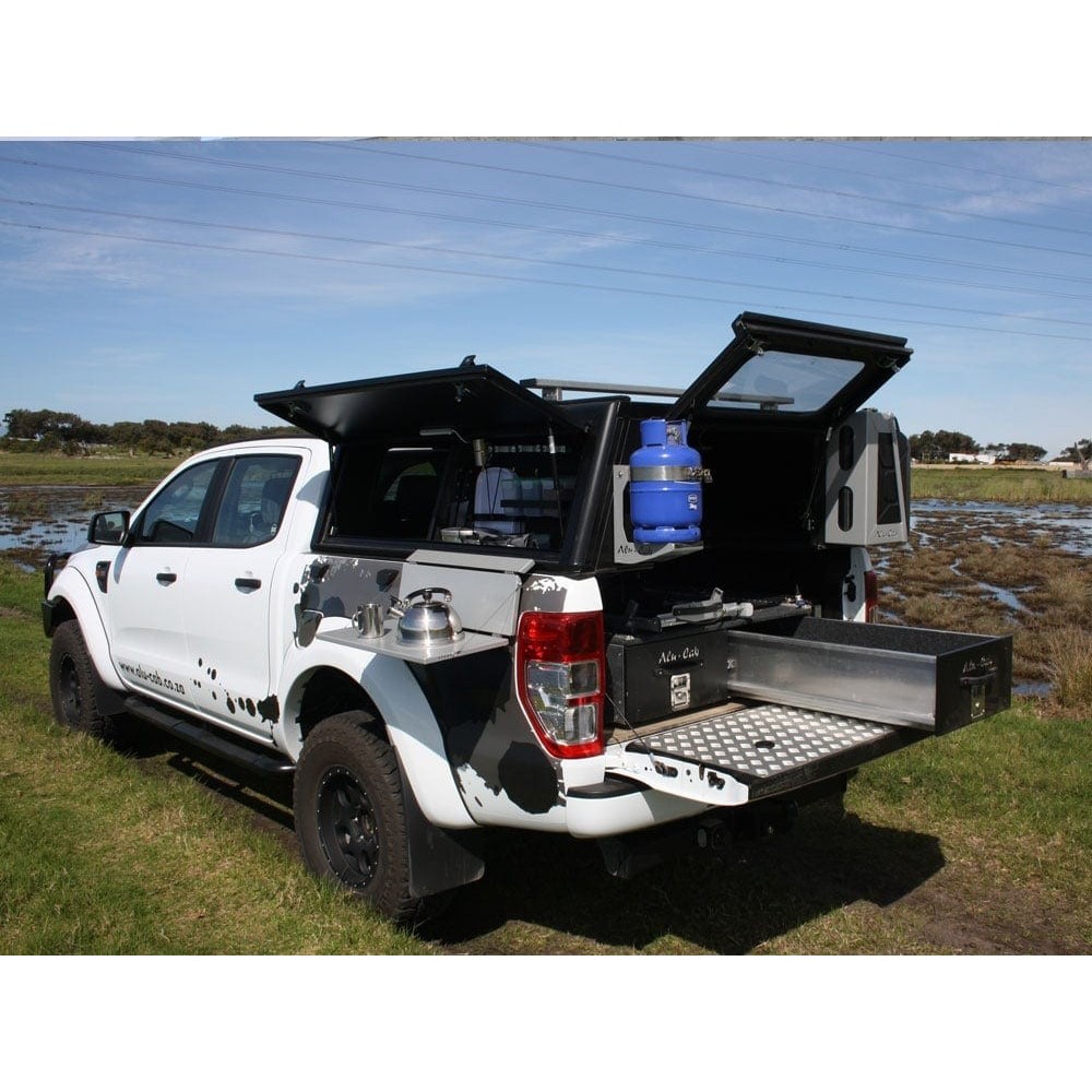 Hardtop Adventure noir lisse Toyota Hilux 2005-2015 double cabine Alu-Cab Hardtop Adventure noir lisse Toyota Hilux 2005-2015 double cabine Alu-Cab